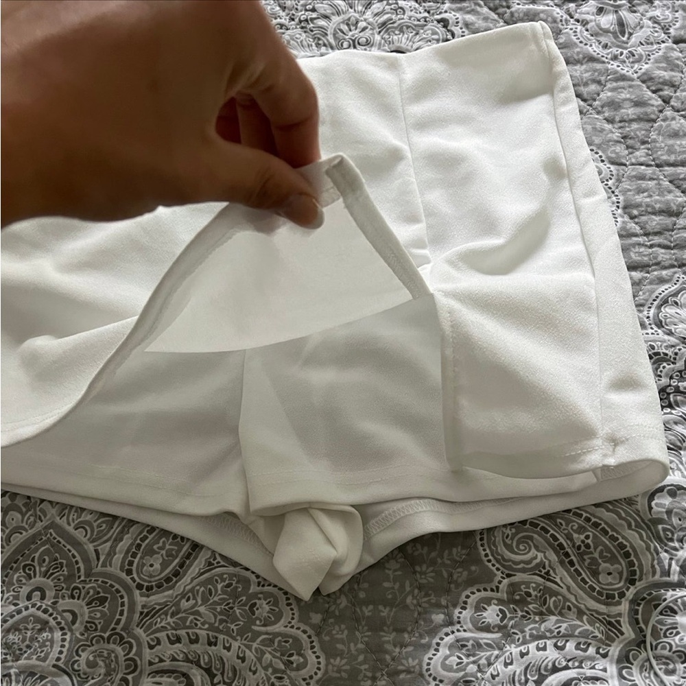 White Skort - Picture 2 of 4